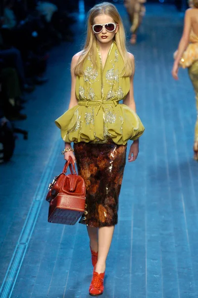 Look 32